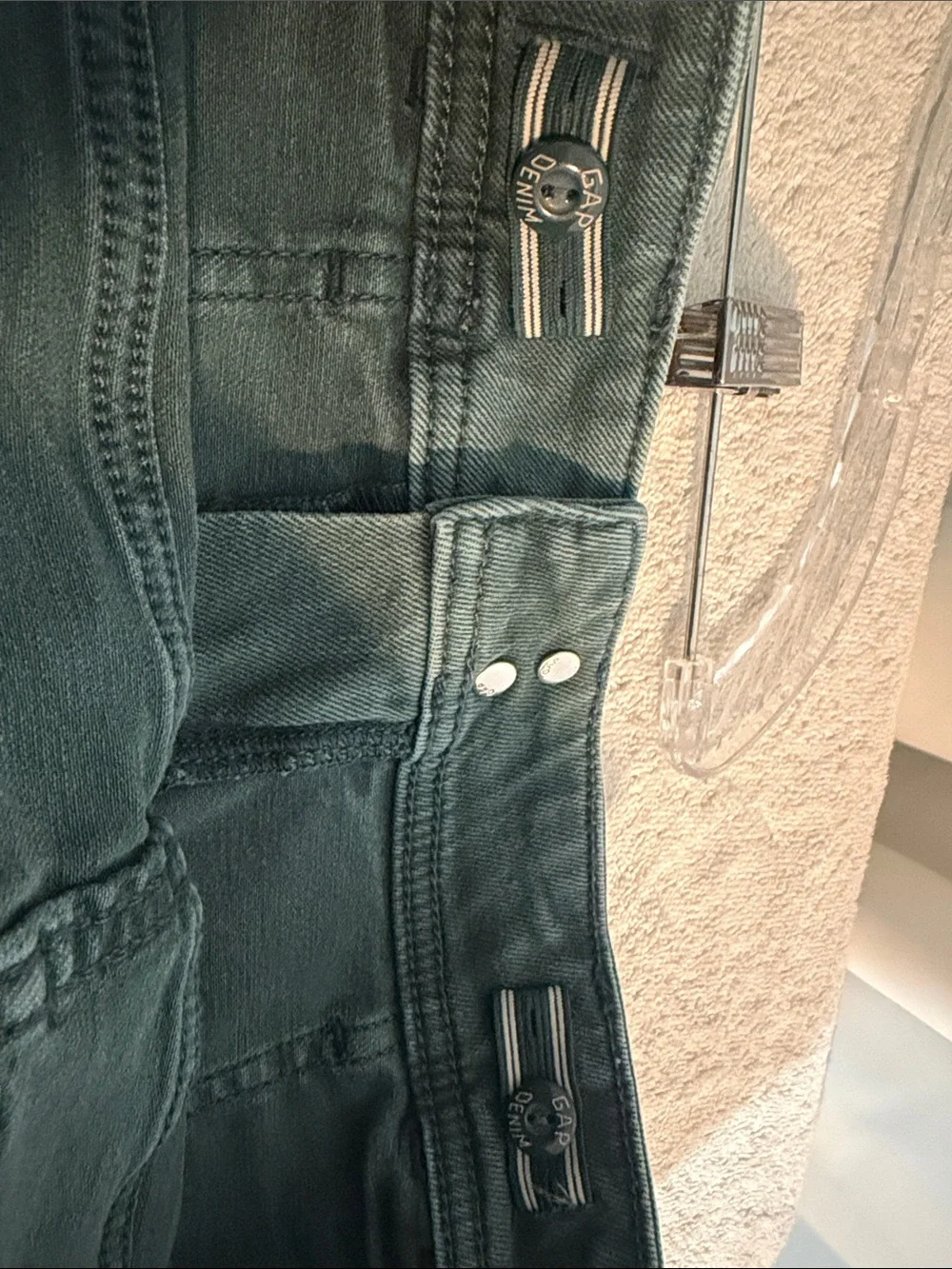 GAP Wide-Leg High-Rise Jeans in Olive Green B4